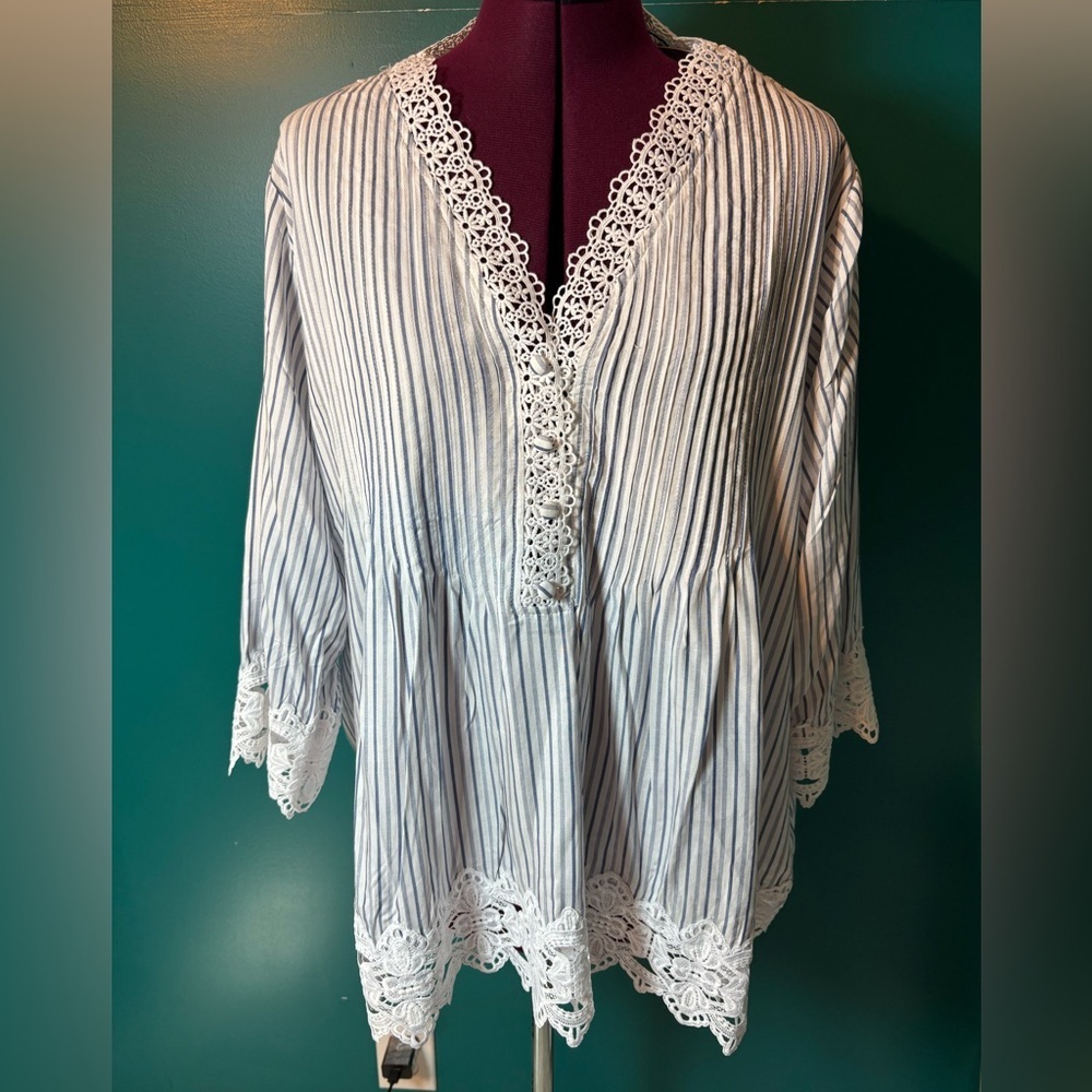 Chelsea & Theodore White and Blue Lace Trim Blouse